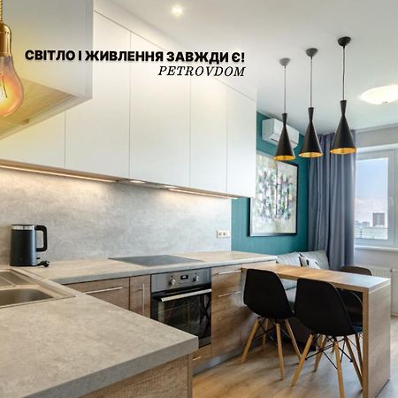 Petrovdom 5-25 In Cozy Apartment In Residential Complex "Beresteiskyi" Kyiv Exterior photo